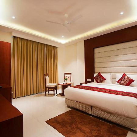 Hotel Z Suite-Near Delhi Airport New Delhi Eksteriør billede
