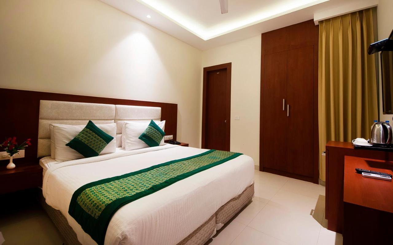 Hotel Z Suite-Near Delhi Airport New Delhi Eksteriør billede