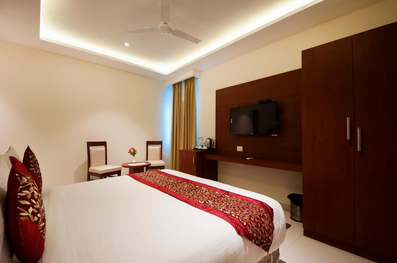 Hotel Z Suite-Near Delhi Airport New Delhi Eksteriør billede